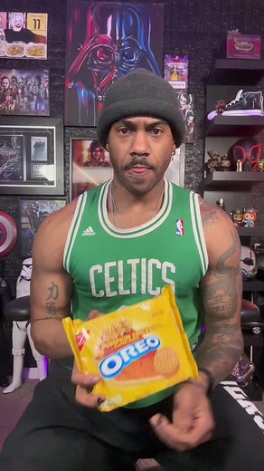 Oreo Pumpkin Spice Snack Review