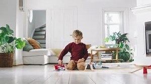 All aboard the BRIO World adventure 🚆. There are endless amounts of stories waiting to be told. Find out more: https://www.brio.net/products/all-products/railway/smart-tech/smart-engine-set-with-action-tunnels | BRIO