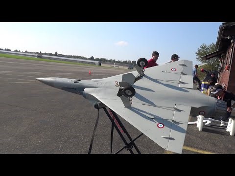RC Turbine Jet Mirage 2000 Airport Dübendorf