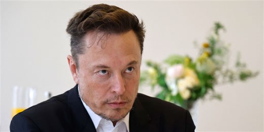 Elon Musk responds to 775 discrimination cases against Twitter in the most predictable way