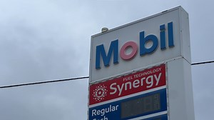 Gas station shuts down in Detroit after incident between clerk, alleged shoplifter