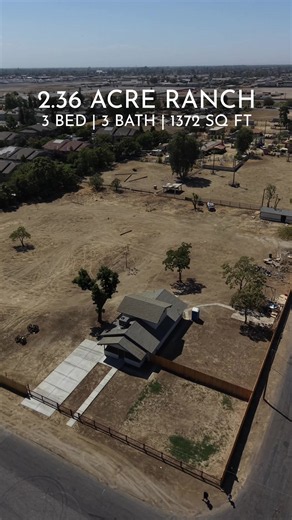 FULLY REMODELED RANCH HOME ON 2.36 ACRES — BAKERSFIELD CA 🤠 . Send Text or Call 📲 661-306-3318 . 🛏️ 3 bedrooms | 🛁 3 bathrooms . For any help 📲 661-306-3318 . Harnoor Dhillon DRE 02158064 Watson Realty . #bakersfield #bakersfieldrealestate #bakersfieldca #ranchproperty #fyp . . . . Listing courtesy of Sara Elias (DRE# 02309449) at The Mora Partners Inc. (Office Lic# 02227690)