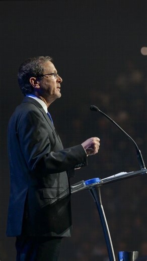 President Isaac Herzog reflects on the antisemitic hatred witnessed at Bondi on December 14, an enduring threat faced by Jewish communities across generations. His State Visit to Australia highlights our shared resolve to confront hatred and stand united in solidarity. 📸Yehezkel Kendal/GPO | Israel in Australia