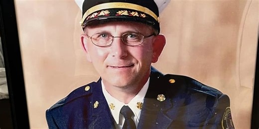 Fire chief suffers cardiac arrest, dies 24 hours after responding to emergency
