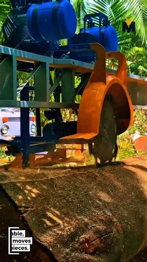 Large Saw Machine: Cut Big Wood Fast & Efficiently!