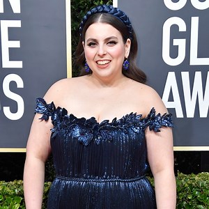 Beanie Feldstein Credits Kristen Wiig as She Reflects on ''Surreal'' Journey to the 2020 Golden Globes