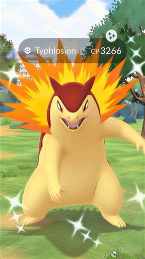 OMG! Fully Evolved Shiny Typhlosion in the Wild?!