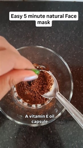 Easy 5 minute face mask at home for Glowing skin ✨️🤎