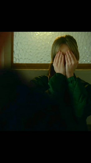 Carla and Samuel Cute Scene from Elite