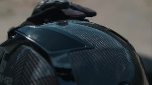 Discover the new reference among GT Sport helmets -The new fiber composite full-face Spartan GT Carbon Skin features the latest in innovations and expertise acquired over the years. The combination of fiber and carbon layers, associated with the Multi-Density EPS, offers the highest level of protection. Shark has extended boundaries in terms of both safety and comfort, in the aim of satisfying expectations voiced by the most demanding racers. | Cycle News