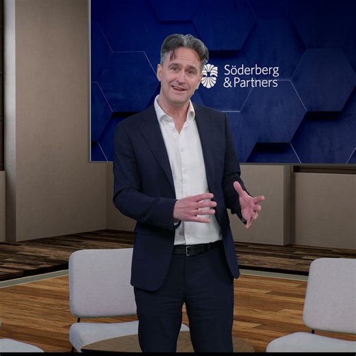 Söderberg & Partners on Instagram: "Vad kan vi förvänta oss av börsåret 2026? 📈 Vi har precis publicerat årets första strategirapport på vår hemsida. Den visar att det finns möjligheter, men också risker att ha koll på. Vi har listat några viktiga delar från rapporten: ✅ Vi har en positiv syn på aktiemarknaden Bolagens vinster väntas öka med nära 15 % globalt under året. Tillväxtmarknader sticker ut med en förväntad vinsttillväxt på över 20 %. ✅ Räntesänkningar och expansiv finanspolitik Den ek