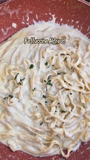 Zainab khan on Instagram: "For anyone who enjoys a good pasta dish, this recipe is a must try. It combines simple ingredients with bold, comforting flavors to create a dish that feels both familiar and elevated. It’s an easy yet impressive option that never disappoints. follow @foodgrammmm__ for more recipes #fyp#home #cooking#viral"