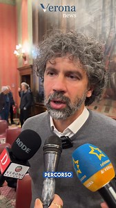 🔴 Casa di Giulietta, via al nuovo percorso: ingresso dal Teatro Nuovo per governare i flussi e rilanciare l’esperienza culturale Un accordo pubblico-privato di portata storica ridisegna l’accesso a uno dei luoghi simbolo della città. Il Comune di Verona ha approvato l’intesa con la Società Teatro Nuovo S.r.l. e la Fondazione Atlantide – Teatro Stabile di Verona per la gestione dei flussi di visitatori diretti al Cortile e alla Casa di Giulietta. Contestualmente è stato condiviso anche il regola