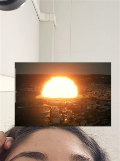 in 8 miliardi siamo ostaggio di 4 ultraottuagenari con demenza senile ed ego espanso, vedi te come c a zzo siamo ridotti #studiaremedicina #laurea