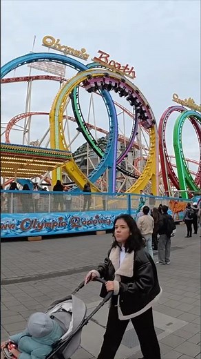 Weltweit Einzigartig - 5 ECHTE Loopings! - Olympia Looping in Hamburg 2026