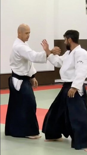 正面打ち一教 表 #合気道 #aikido