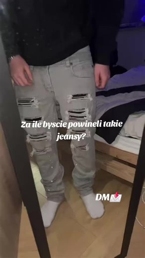 Stylish Slim Fit Jeans for Modern Wardrobes