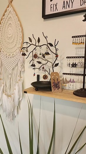 Handmade jewelry 💎 As some of you know, I used to do craft fairs with a variety of handmade items. Since opening the salon, I do not have time to do outside events anymore, so I figured why not set some items up here at the shop! 😍 Stop in to check it out and pick up a gift for family, friends or even yourself 😉 #snipsandwigglespetgrooming #newwindsorny #smallbusiness #handmade #handmadejewelry #handmadegifts #beadedjewelry | Snips and Wiggles Pet Grooming