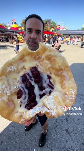 Strawberry Cheesecake Elephant Ears: Fair Food Heaven