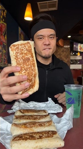 5 Taco Bell Quesaritos (& a Baja Blast)