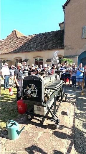 Coldstart of Bugatti Royale engine - 4 such engines were used in the Bugatti Autorail 1934 !