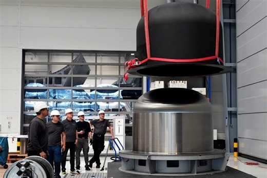 DLR exhibits full-scale CFRP liquid hydrogen tank test item for zero-emission aviation