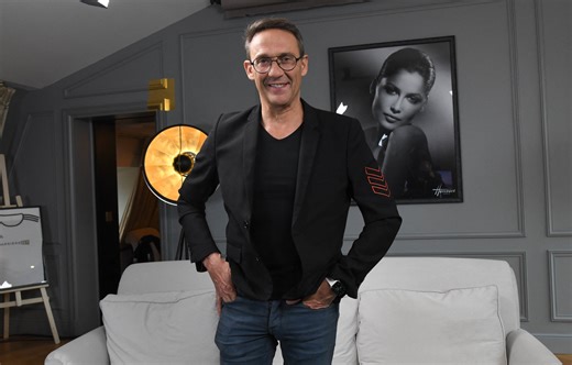 Julien Courbet marié à Catherine depuis 26 ans : les secrets d’un couple qui dure