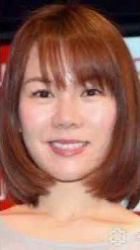 小嶋陽菜、ランジェリー姿で“マシュマロボディ”輝く 「理想的な美しさ」「“まる胸” 楽しみ！」「肌が綺麗すぎる」と視線集める