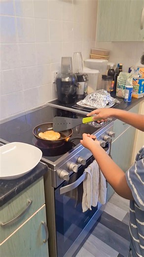 Warning: Future Masterchef in the making 😂 | Becky Beckster