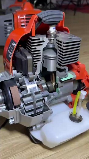 How a Lawn Mower Works: Inside the Engine and Cutting System