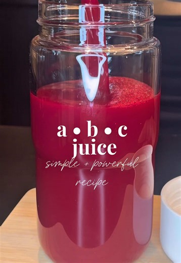Apple • Beet • Carrot Juice ✨ Apple Supports digestion and gut health Naturally hydrating and rich in antioxidants Helps balance blood sugar and reduce inflammation Beet Supports circulation and oxygen flow Supports natural energy and workout recovery Aids liver detoxification and heart health Carrot Rich in beta-carotene for skin and eye health Supports immune function Promotes a natural glow from within People love ABC juice because it’s: anti-inflammatory supports gut, skin, hormone, and hear