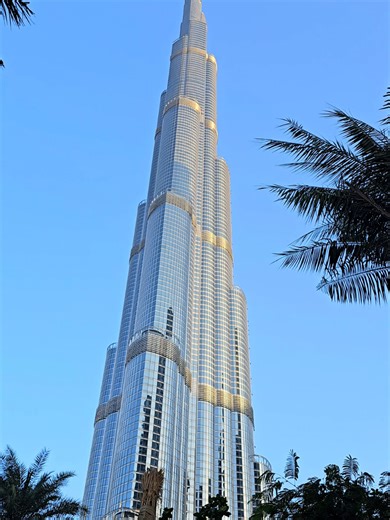 Breathtaking Views of Burj Khalifa in Dubai