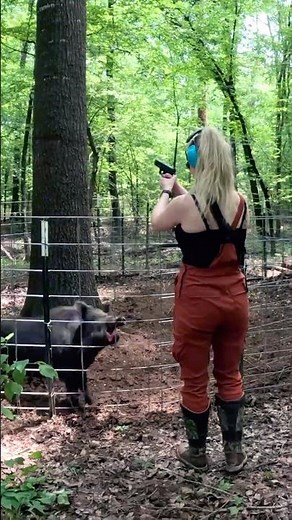 Angry Razorback Attacks the Hog Queen! 🐗