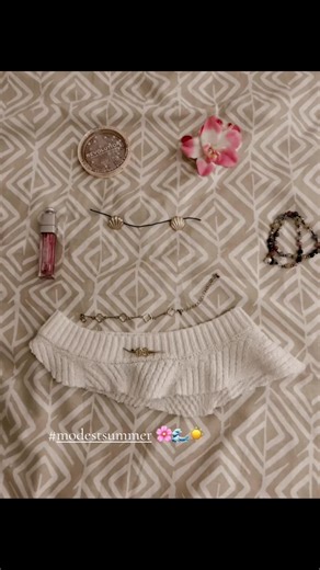 Modest Summer Fit Ideas for Beach Days