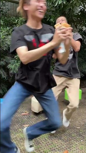 チョコモナカジャンボをおごっただけで喜ぶ男たち（もりすけAhato）