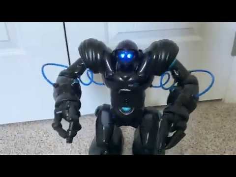 WowWee Robotics - Robosapien Blue