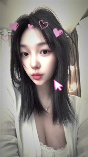 라이브 이제 끝났다 다들 11시부터 7시까지 나 놀아주다 잠들어서 난 유투브 편집했오 오늘도 이따 밤에 만나용 정확한 시간은 공지 할게요~💖🫪 #fyp #라이브 #추천떠라 #tiktoklive #셀카
