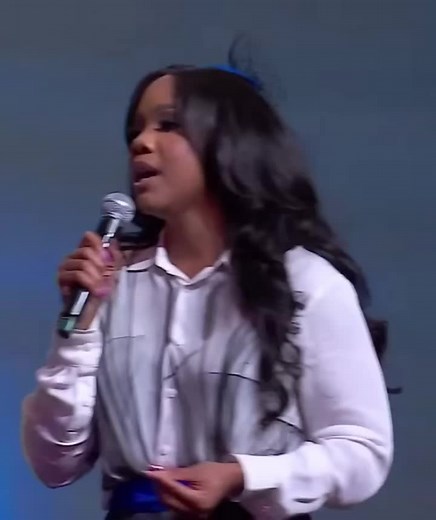 Joy Is Coming Sermon by Sarah Jakes Roberts & Christine Caine at Hey You Woman Evolve
