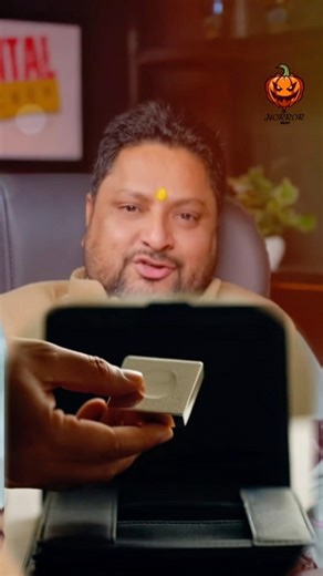 “Wallet Mein Chandi Rakho 💰 Paisa Tikne Lagega Pakka! ✨” #shorts #moneytips #astrology #trending