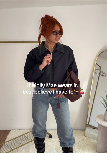 Best believe she has the best recommendations🍒🤌🏼 weave effect collar bomber jacket 🖤 paired with the graphic plt jeans and boots🎀🎀 #ad #plt #springeditweek #springoutfits #mollymaeeffect