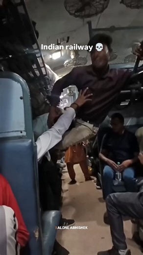 Bihar Wala Creators | New Reel Viral Caption 🔥 #🎂要怎麼不經意的讓另一一半看到這篇文👀 儀式感滿滿🈵🔜蛋糕小熊蠟燭旋轉褸盒🕯️ 嘿~閉上眼睛～許個願吧✨ 希望你的願望會實現 （偷偷按下機關）有我幫你準備的小驚喜唷 ⚠️ 商品是蛋糕小熊機關盒 沒有附戒指💍禮物要自己準備唷... | Instagram