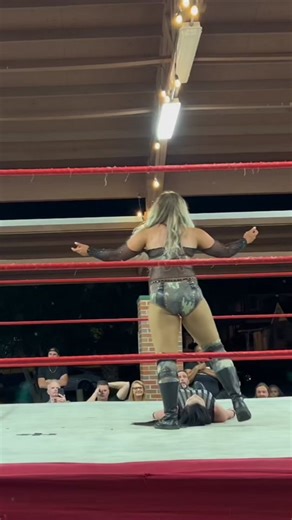 Women's Wrestling Face Squat Challenge