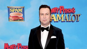 Taran Killam couldn’t walk in his high school graduation because of The Amanda Show