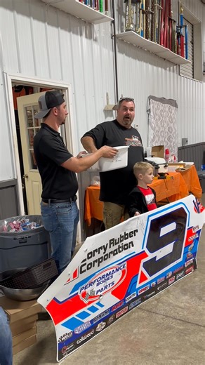 Tim Mcreaddie door | Tyler Oakes Racing