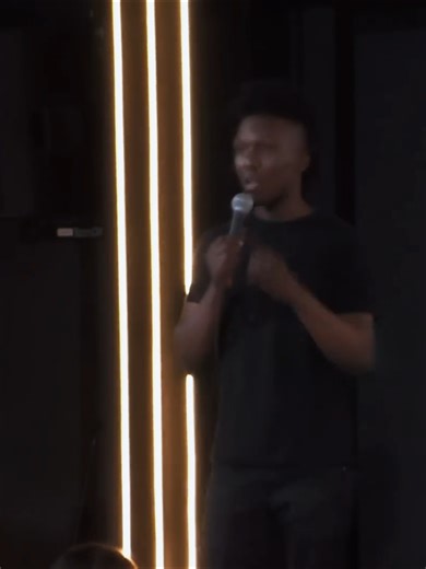 Harrison Murillo #Comedy #StandupComedy #fbLifeStyle #HumorNegro | Comediantes Col