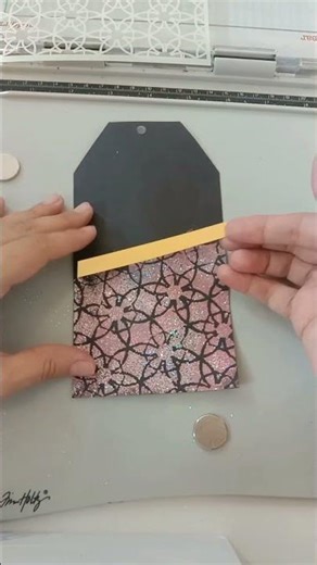 Wow Embossing powder tag ‪@WowEmbossingPowder‬ ‪@simon.hurley‬ ‪@timholtz‬ #tag #diycrafts