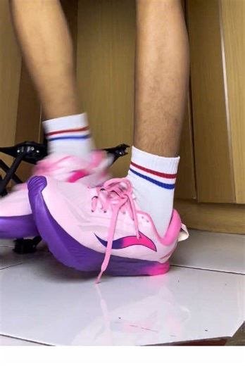 Sepatu Running EXSAL: Nyaman dan Ringan untuk Semua