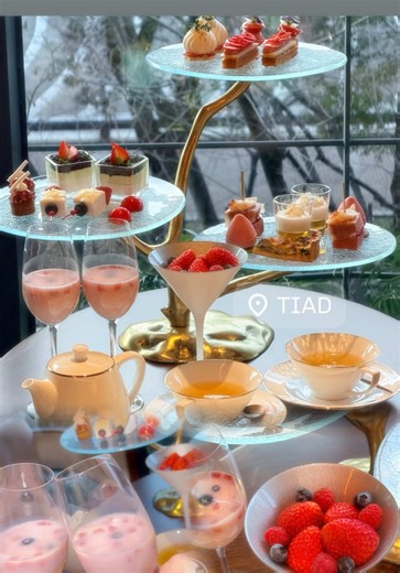 名古屋TIADのストロベリーアフタヌーンティー体験