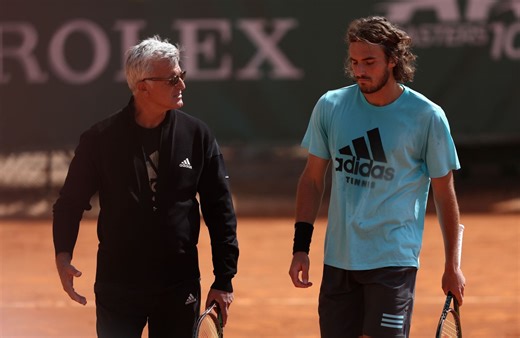 Stefanos Tsitsipas’ lawyer says father Apostolos was responsible for Greek's €2,000 traffic violation controversy: Reports