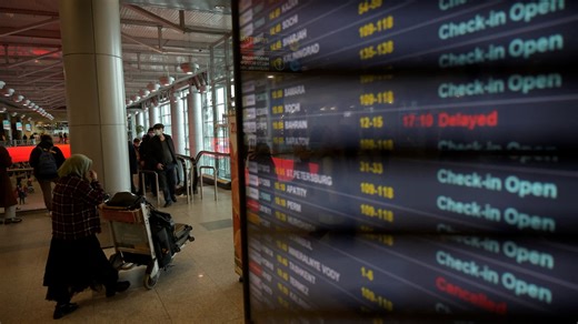 Vols annulés, avions cloués au sol: des hackers provoquent la pagaille à l'aéroport de Moscou